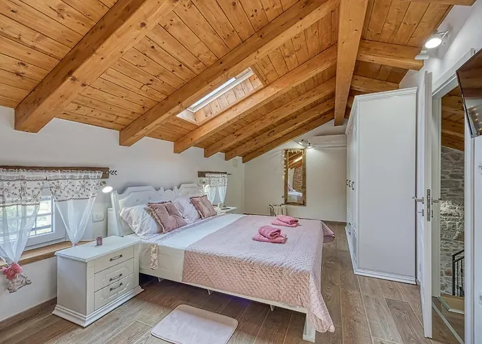 Casa Darel With Whirlpool Ferienhaus *