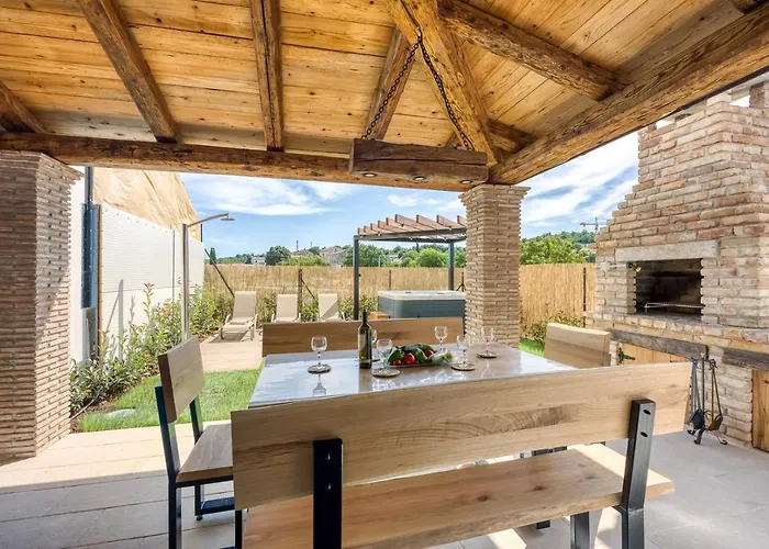 Casa Darel With Whirlpool Ferienhaus